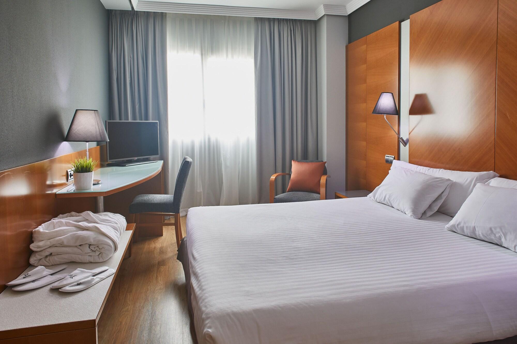 Hotel Silken Juan De Austria à Valladolid Extérieur photo