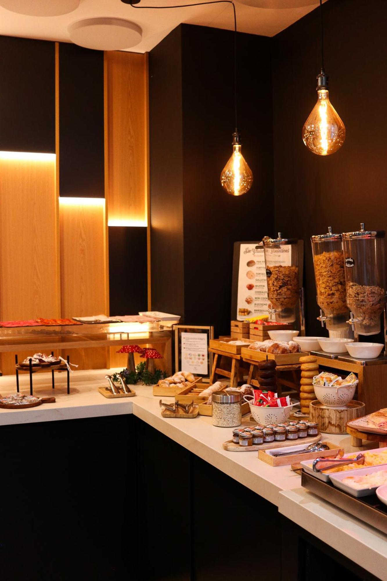 Hotel Silken Juan De Austria à Valladolid Extérieur photo